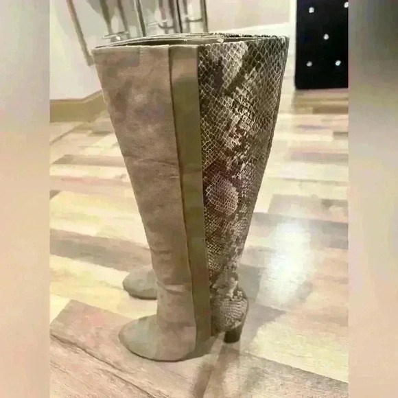 6M Cosmopolitans snake skin brown suede boots. Brand New without tag - Picture 1 of 6